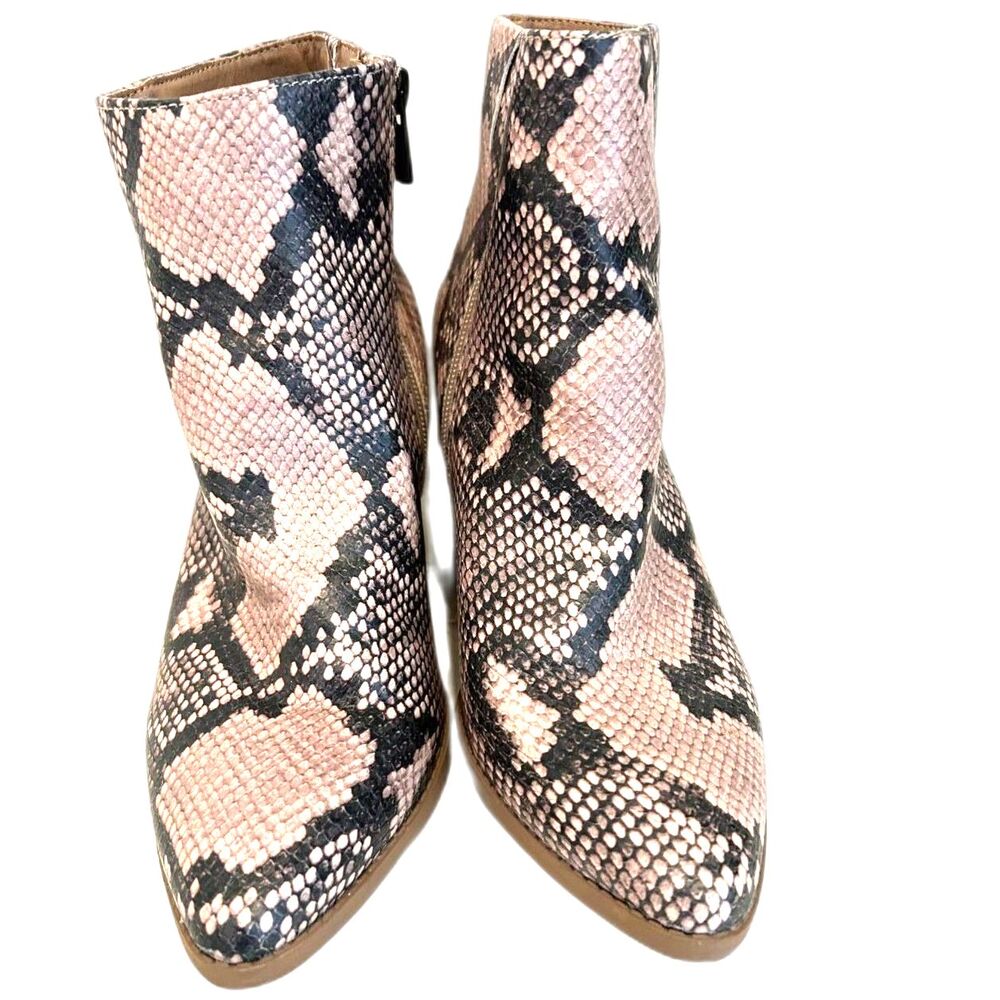 SUN STONE Animal Print Boots - Size 7 - Picture 3 of 7